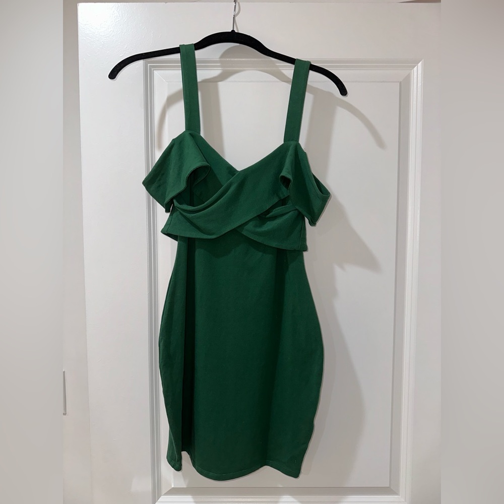 Emerald Green Body-con, Off-Shoulder Mini Dress